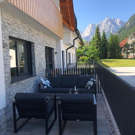 VILA Mojca - APARTMENT PERIDOT Kranjska Gora Exterior foto